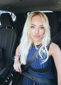 Charming Vika - puta in Dubai Photo 3 of 15
