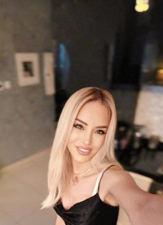 Charming Vika - puta in Dubai Photo 6 of 15