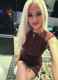 Charming Vika - puta in Dubai Photo 7 of 15