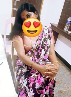 Charu - escort in Tiruchirapalli Photo 2 of 5