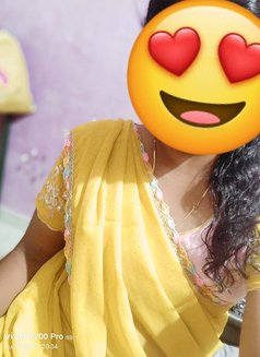 Charu - escort in Tiruchirapalli Photo 4 of 7