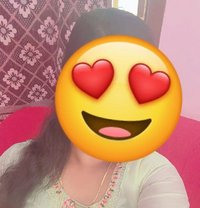 Charu - puta in Tiruchirapalli