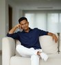 Charuka - Acompañantes masculino in Colombo Photo 1 of 2