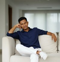 Charuka - Male escort in Colombo