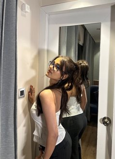 Charuni - escort in Chennai Photo 2 of 6