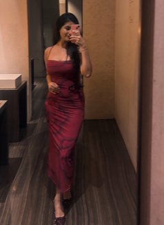 Charvi - escort in Chennai Photo 2 of 5