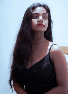 Charvi - escort in Noida Photo 3 of 3