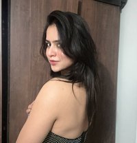 Charvi - puta in Surat