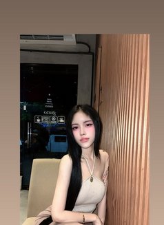 Chasbabygirl - escort in Manila Photo 3 of 8