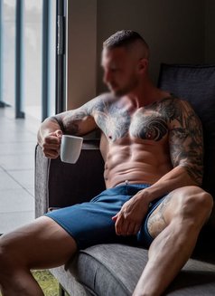 Chase Adams - Male escort in Bali Photo 1 of 4