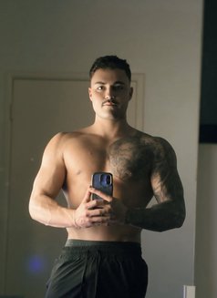 Chase Reynolds - Male escort in Perth Photo 7 of 8