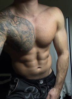 Chase Reynolds - Male escort in Perth Photo 8 of 8