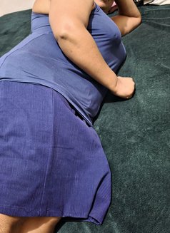 Chathu - escort in Abu Dhabi Photo 2 of 3