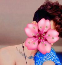 Chathu - Transsexual escort in Colombo