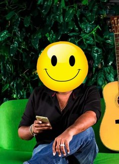 Chathur - Male escort in Colombo Photo 2 of 3