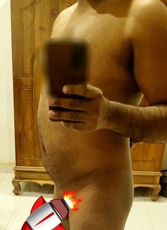 Chathura Perera - Male escort in Colombo Photo 7 of 10