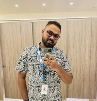 Chathushka Randika - masseur in Colombo