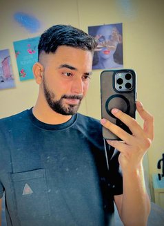 Chaudarywaqar - escort in Dubai Photo 2 of 9