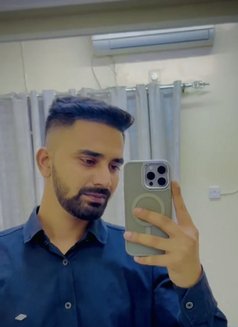 Chaudarywaqar - escort in Dubai Photo 7 of 9