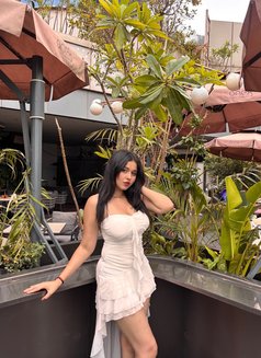 Chavii - escort in Kolkata Photo 2 of 4
