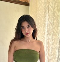 Dikshaa Star Girl - puta in Dubai