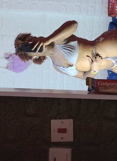 Cheeky - puta in Nairobi Photo 1 of 4