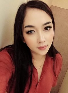Cheery Sexy Massage Professional - puta in Riyadh Photo 3 of 3