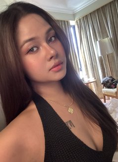 Chelsea 23 years old - escort in Singapore Photo 11 of 11