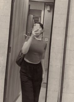 Chelsea - escort in Manila Photo 3 of 3