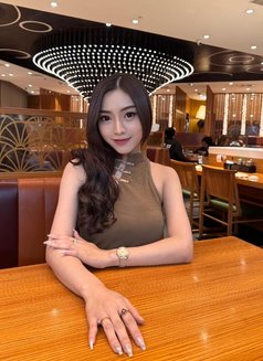Chelsea - escort in Jakarta Photo 3 of 9
