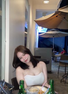 Chelsea - escort in Manila Photo 2 of 12