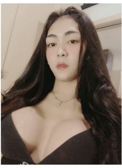 ChelseaBigDick69Justarrive - Transsexual escort in Taipei Photo 9 of 17