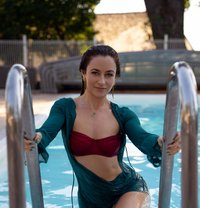 Chelsey Peach - escort in Dubai Photo 10 of 14