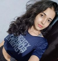 Chelsi Independent Call Girls - puta in Mumbai