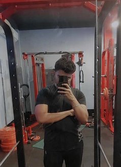 Chember - Male escort in Kolkata Photo 1 of 3