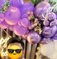 Chemical Locha Only Irl, hotel - Acompañantes masculino in Ahmedabad