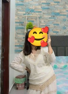 Chennai Aelisa Escort for Your Desire 🥵 - escort in Chennai Photo 3 of 3