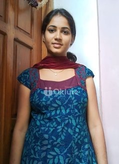 Chennai Hot College Girl Unlimited Shot - puta in Chennai Photo 1 of 2