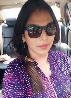 Chennai Hot Tranny Bhabhi Alone in Home - Acompañantes transexual in Chennai Photo 3 of 6