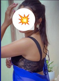 𓊈𒆜❤preeti𒆜𓊉 Cam & meet show - escort in Hyderabad Photo 2 of 4