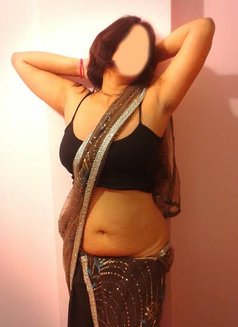 Chennai Malayalam 9" Big Dick Shemale - Transsexual escort in Chennai Photo 2 of 5