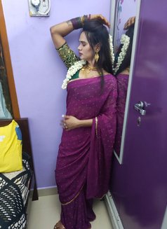 Chennai, Shemale With Big Boobs, Age 21 - Transsexual escort in Chennai Photo 7 of 10