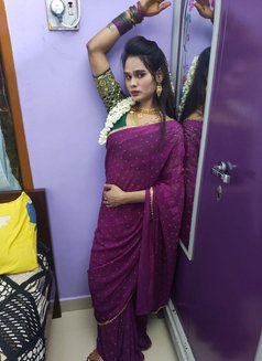 Chennai, Shemale With Big Boobs, Age 21 - Transsexual escort in Chennai Photo 8 of 10