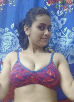 Chennai Tamil Video Call Sex Service - puta in Chennai Photo 2 of 6