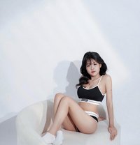 Chenni - escort in Al Manama