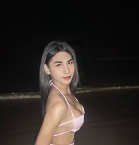 เชอร์ - Transsexual dominatrix in Bangkok