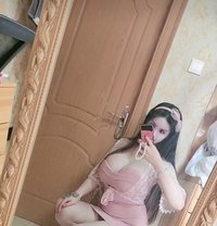 Cherbabie - puta in Manchester