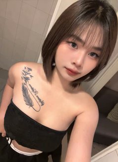 Cheri - escort in Bangkok Photo 4 of 8