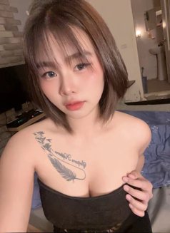 Cheri - escort in Bangkok Photo 8 of 9