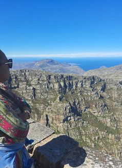 Cheril. B - escort in Cape Town Photo 1 of 3